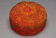 幅：18 (cm)×奥行：18 (cm)×高さ：8.1 (cm)／134 (g)，撮影・計測日：2009-07-24