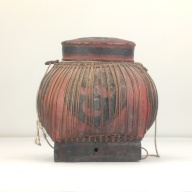 幅：31 (cm)×奥行：32 (cm)×高さ：32 (cm)／798 (g)，撮影・計測日：1996-02-01