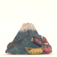 幅：6.3 (cm)×奥行：3.7 (cm)×高さ：4.5 (cm)／4 (g)，撮影・計測日：2002-08-07