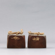 幅：10 (cm)×奥行：20 (cm)×高さ：9.4 (cm)／691 (g)，撮影・計測日：2004-04-05