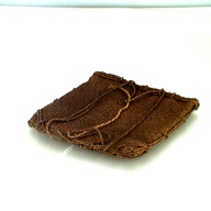 幅：44 (cm)×奥行：50 (cm)×高さ：5.5 (cm)／658 (g)，撮影・計測日：1993-10-26