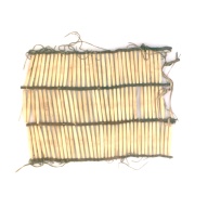 幅：43 (cm)×奥行：34 (cm)×高さ：1.4 (cm)／1.05 (kg)，撮影・計測日：1995-09-11