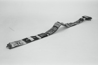 幅：113 (cm)×奥行：1.1 (cm)×高さ：6.3 (cm)／197 (g)，撮影・計測日：1986-10-29
