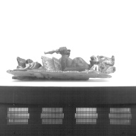 幅：78 (cm)×奥行：86 (cm)×高さ：29 (cm)／5.77 (kg)，撮影・計測日：1985-06-10