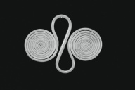 幅：12 (cm)×奥行：0.6 (cm)×高さ：9.0 (cm)／121 (g)，撮影・計測日：1985-06-20