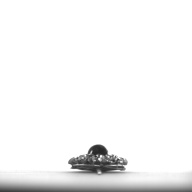 幅：3.1 (cm)×奥行：7.9 (cm)×高さ：1.4 (cm)／9 (g)，撮影・計測日：1997-12-11