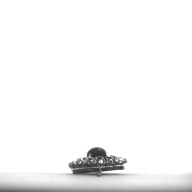 幅：3.0 (cm)×奥行：8.0 (cm)×高さ：1.4 (cm)／9 (g)，撮影・計測日：1997-12-11