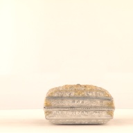 幅：13 (cm)×奥行：7.8 (cm)×高さ：4.5 (cm)／28 (g)，撮影・計測日：2002-05-01