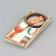 幅：10 (cm)×奥行：21 (cm)×高さ：1.9 (cm)／51 (g)，撮影・計測日：2003-08-25