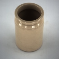 幅：9.6 (cm)×奥行：9.6 (cm)×高さ：14 (cm)／585 (g)，撮影・計測日：1992-11-24