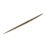 幅：0.7 (cm)×奥行：18 (cm)×高さ：0.3 (cm)／6 (g)，撮影・計測日：2001-02-13