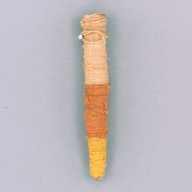 幅：3.9 (cm)×奥行：23 (cm)×高さ：3.9 (cm)／38 (g)，撮影・計測日：2003-10-21