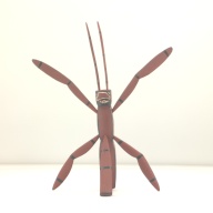 幅：43 (cm)×奥行：23 (cm)×高さ：53 (cm)／231 (g)，撮影・計測日：2001-08-15