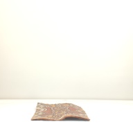 幅：81 (cm)×奥行：39 (cm)×高さ：4.3 (cm)／1.21 (kg)，撮影・計測日：2001-07-13