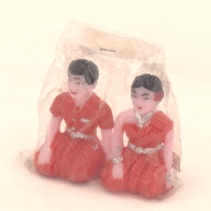 幅：4.0 (cm)×奥行：3.9 (cm)×高さ：7.3 (cm)／62 (g)，撮影・計測日：2001-06-18