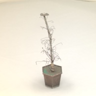 幅：11 (cm)×奥行：10 (cm)×高さ：45 (cm)／241 (g)，撮影・計測日：2001-09-19