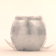 幅：12 (cm)×奥行：9.3 (cm)×高さ：9.3 (cm)／56 (g)，撮影・計測日：2001-06-04