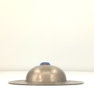 幅：30 (cm)×奥行：30 (cm)×高さ：8.5 (cm)／1.03 (kg)，撮影・計測日：2001-09-28