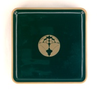 幅：22 (cm)×奥行：22 (cm)×高さ：5.2 (cm)／214 (g)，撮影・計測日：1997-12-05