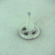 幅：2.4 (cm)×奥行：2.4 (cm)×高さ：3.5 (cm)／4 (g)，撮影・計測日：1996-06-05