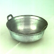 幅：36 (cm)×奥行：32 (cm)×高さ：15 (cm)／1.31 (kg)，撮影・計測日：1991-05-30