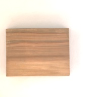 幅：20 (cm)×奥行：16 (cm)×高さ：7.6 (cm)／270 (g)，撮影・計測日：2001-11-02