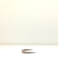 幅：32 (cm)×奥行：10 (cm)×高さ：1.3 (cm)／574 (g)，撮影・計測日：2001-11-15