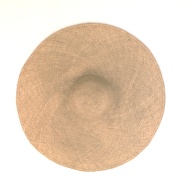 幅：70 (cm)×奥行：69 (cm)×高さ：14 (cm)／101 (g)，撮影・計測日：2002-01-17