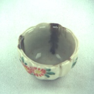 幅：4.0 (cm)×奥行：4.0 (cm)×高さ：2.4 (cm)／19 (g)，撮影・計測日：1996-09-10