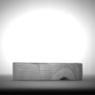 幅：8.2 (cm)×奥行：8.1 (cm)×高さ：2.1 (cm)／68 (g)，撮影・計測日：1993-11-11