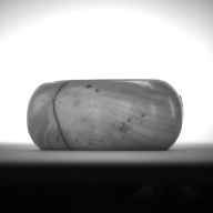 幅：9.3 (cm)×奥行：9.1 (cm)×高さ：3.9 (cm)／324 (g)，撮影・計測日：1993-11-11