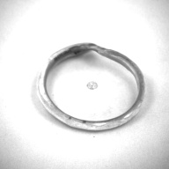 幅：1.6 (cm)×奥行：8.9 (cm)×高さ：0.8 (cm)／30 (g)，撮影・計測日：1996-12-13