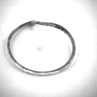 幅：0.6 (cm)×奥行：10 (cm)×高さ：0.5 (cm)／15 (g)，撮影・計測日：1996-12-13