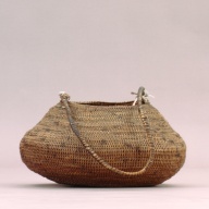 W:29 (cm)×D:29 (cm)×H:15 (cm)／447 (g)，Measurement date:2002-06-27