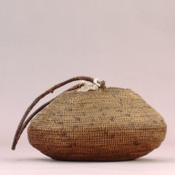 W:29 (cm)×D:29 (cm)×H:15 (cm)／447 (g)，Measurement date:2002-06-27