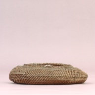 幅：23 (cm)×奥行：21 (cm)×高さ：5.3 (cm)／165 (g)，撮影・計測日：2002-06-28