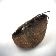 幅：13 (cm)×奥行：20 (cm)×高さ：13 (cm)／37 (g)，撮影・計測日：1993-11-11