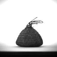 幅：13 (cm)×奥行：20 (cm)×高さ：13 (cm)／37 (g)，撮影・計測日：1993-11-11