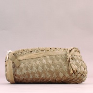 幅：39 (cm)×奥行：20 (cm)×高さ：17 (cm)／305 (g)，撮影・計測日：2002-06-27