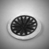 幅：10 (cm)×奥行：9.8 (cm)×高さ：0.8 (cm)／58 (g)，撮影・計測日：1993-11-12