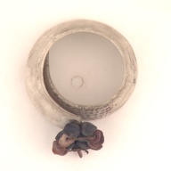 幅：7.6 (cm)×奥行：9.6 (cm)×高さ：4.6 (cm)／156 (g)，撮影・計測日：2001-07-23