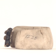 幅：7.7 (cm)×奥行：9.7 (cm)×高さ：4.7 (cm)／145 (g)，撮影・計測日：2001-07-23