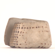 幅：6.7 (cm)×奥行：7.2 (cm)×高さ：4.7 (cm)／105 (g)，撮影・計測日：2001-07-23