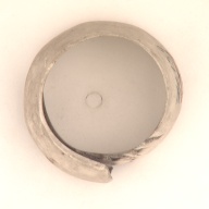 幅：7.8 (cm)×奥行：8.3 (cm)×高さ：4.8 (cm)／125 (g)，撮影・計測日：2001-07-23