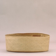 幅：37 (cm)×奥行：34 (cm)×高さ：14 (cm)／175 (g)，撮影・計測日：2002-08-06