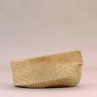 幅：28 (cm)×奥行：28 (cm)×高さ：15 (cm)／126 (g)，撮影・計測日：2002-08-07