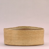 幅：29 (cm)×奥行：29 (cm)×高さ：12 (cm)／138 (g)，撮影・計測日：2002-08-07