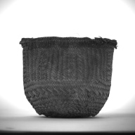 幅：16 (cm)×奥行：11 (cm)×高さ：14 (cm)／36 (g)，撮影・計測日：1993-11-16