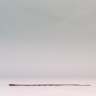 幅：7.3 (cm)×奥行：38 (cm)×高さ：0.6 (cm)／20 (g)，撮影・計測日：2002-09-05