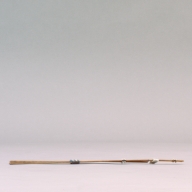 幅：4.1 (cm)×奥行：33 (cm)×高さ：0.9 (cm)／10 (g)，撮影・計測日：2002-09-05